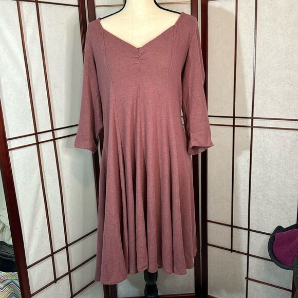 Torrid Super Soft Plush rose color dress with sleeves - Picture 1 of 5